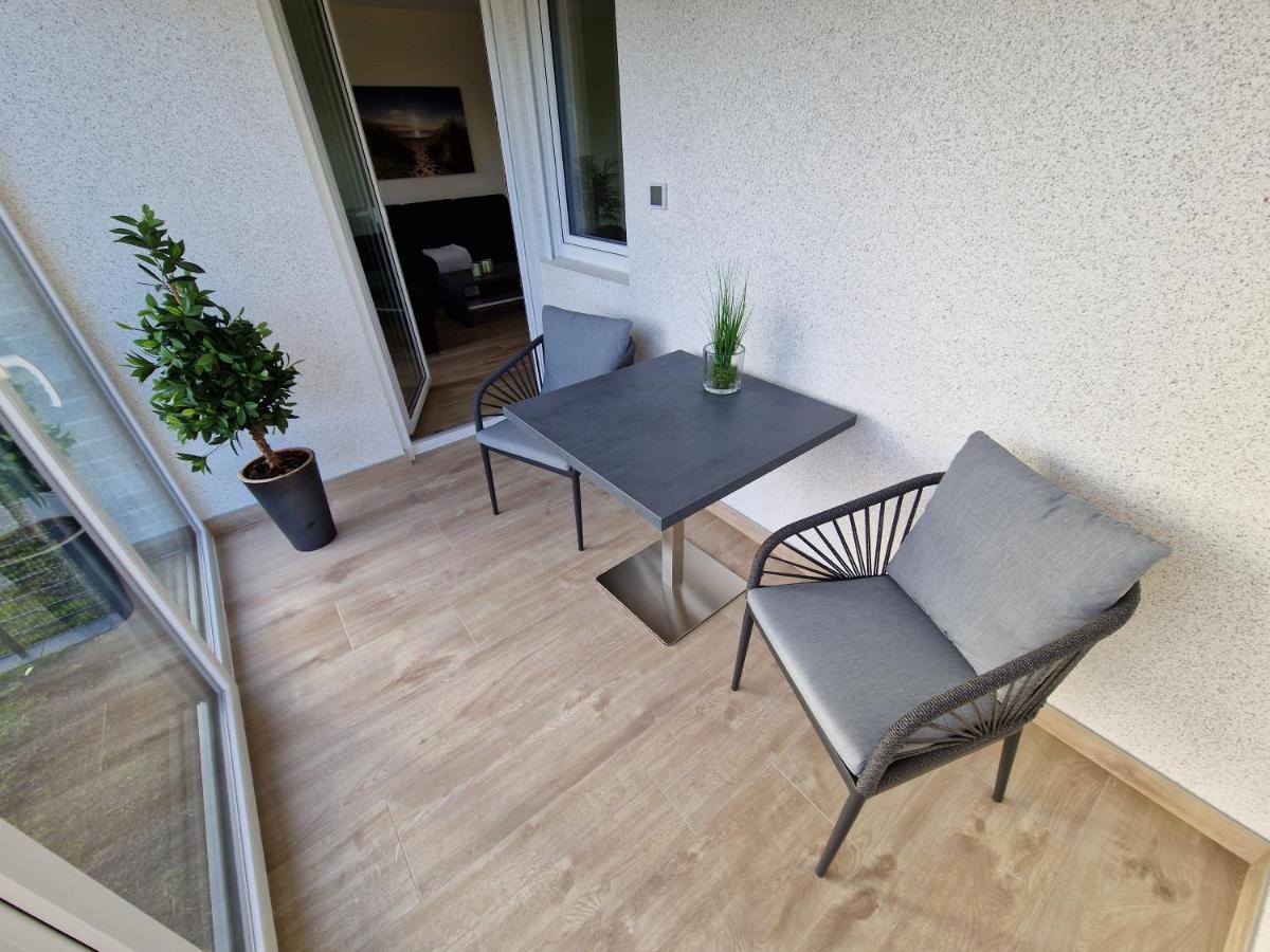 Apartment Nahe Meyer Werft In Ostfriesland Mit Kueche & Netflix Westoverledingen Dış mekan fotoğraf